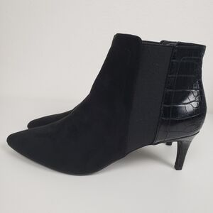 Ann Taylor Factory Black Faux Suede Croc Ankle Bootie Pointed Toe Boots Size 10